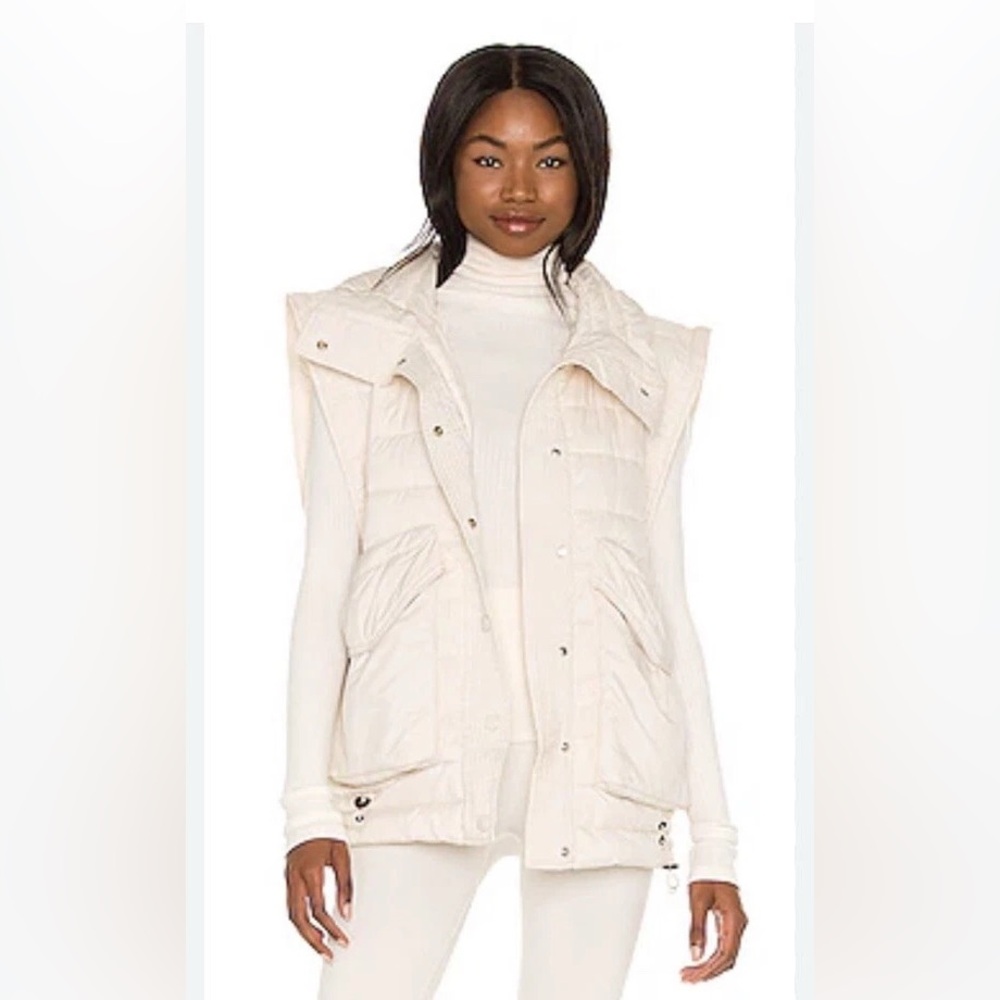Women's Cream Puffer Vest